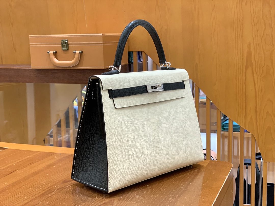 f7ca53be3cb95a54711d9d1e9c6687de_1735199866_8423.jpg f7ca53be3cb95a54711d9d1e9c6687de_1735199866_8423.jpg