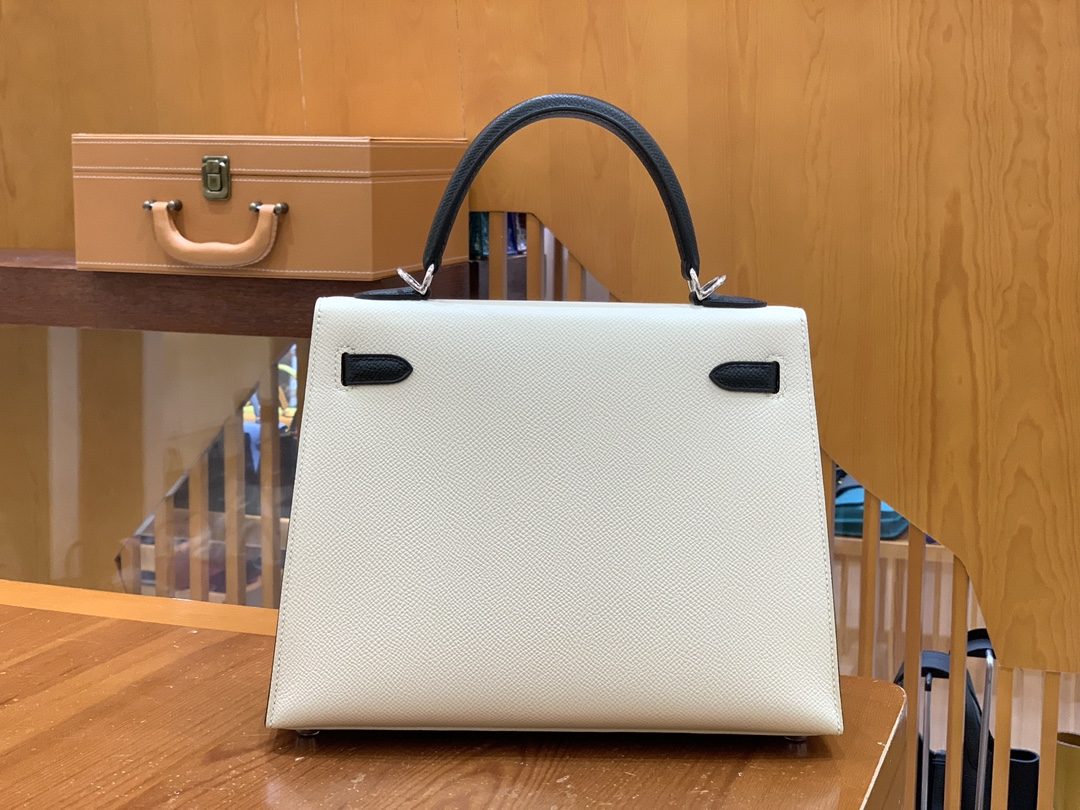 f7ca53be3cb95a54711d9d1e9c6687de_1735199872_5807.jpg f7ca53be3cb95a54711d9d1e9c6687de_1735199872_5807.jpg