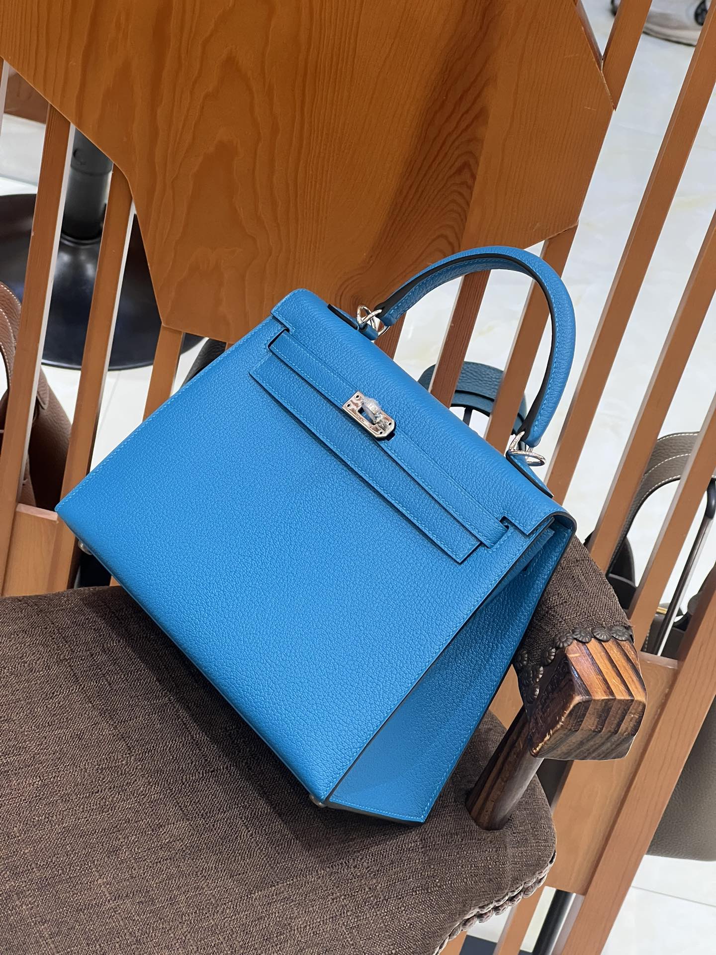 f7ca53be3cb95a54711d9d1e9c6687de_1735200806_8657.jpg f7ca53be3cb95a54711d9d1e9c6687de_1735200806_8657.jpg