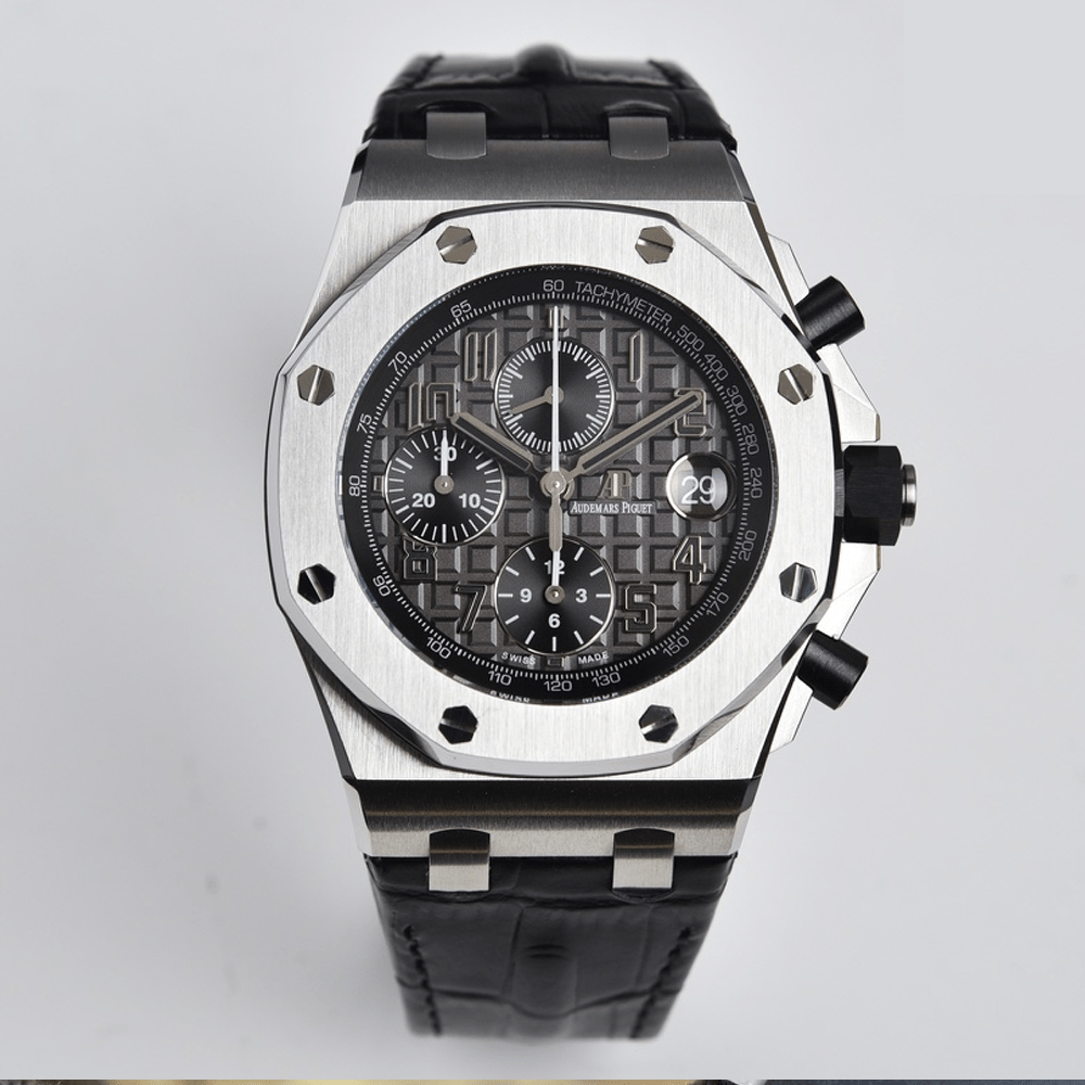 오데마피게 로얄오크 오프쇼어 다이버 크로노그래프 그레이 다이얼 블랙 가죽 스트랩 42mm 26470ST
