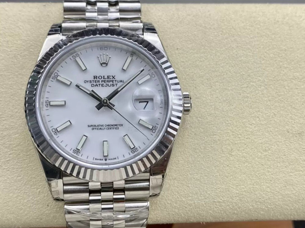 롤렉스 데이저스트 화이트 다이얼 바인덱스 SS 쥬빌레 41mm 126334