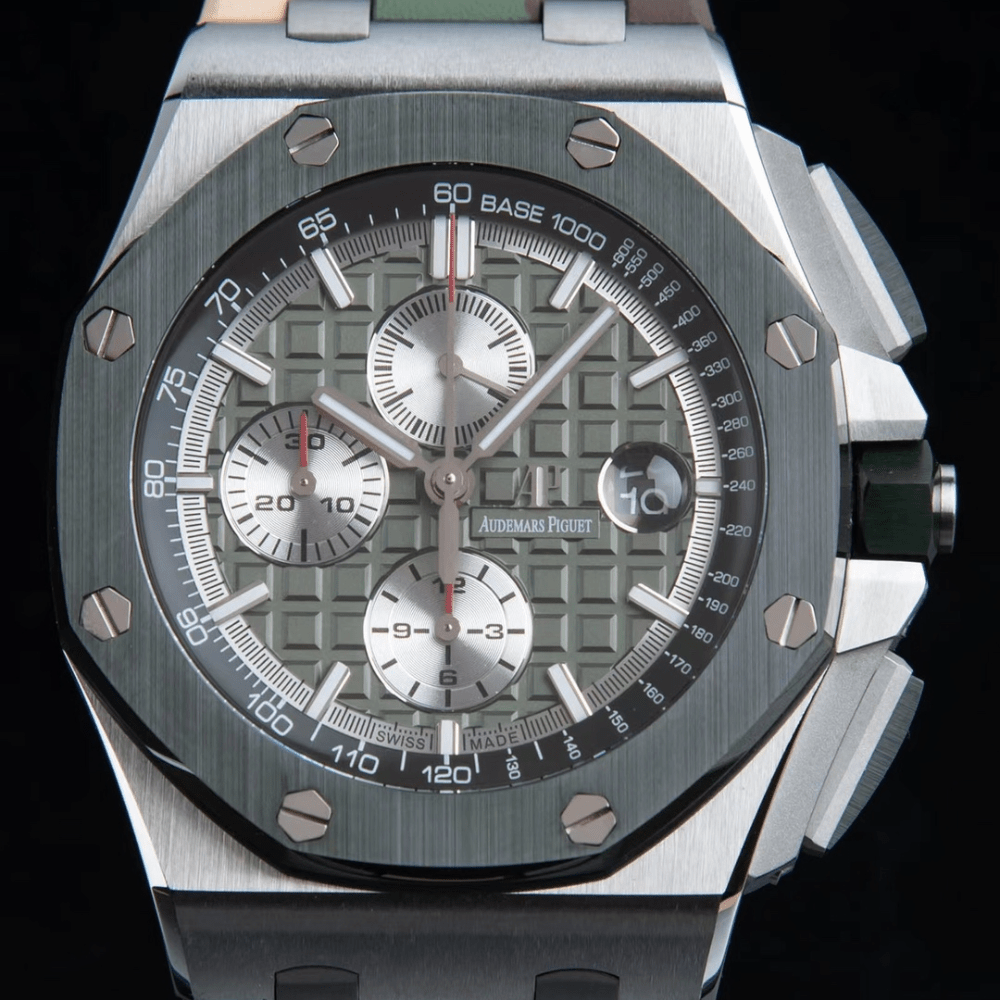 오데마피게 로얄오크 오프쇼어 크로노그래프 그린 다이얼 세라믹 SS 그린 러버스트랩 44mm 26400SO