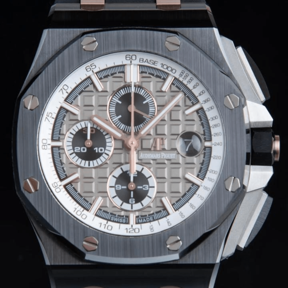 오데마피게 로얄오크 오프쇼어 크로노그래프 그레이 다이얼 세라믹 블랙 러버 스트랩 44mm 26415CE