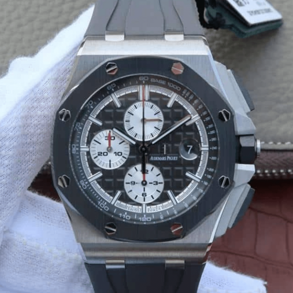 오데마피게 로얄오크 오프쇼어 그레이/화이트 다이얼 스틸 그레이 러버스트랩 44mm 26400IO