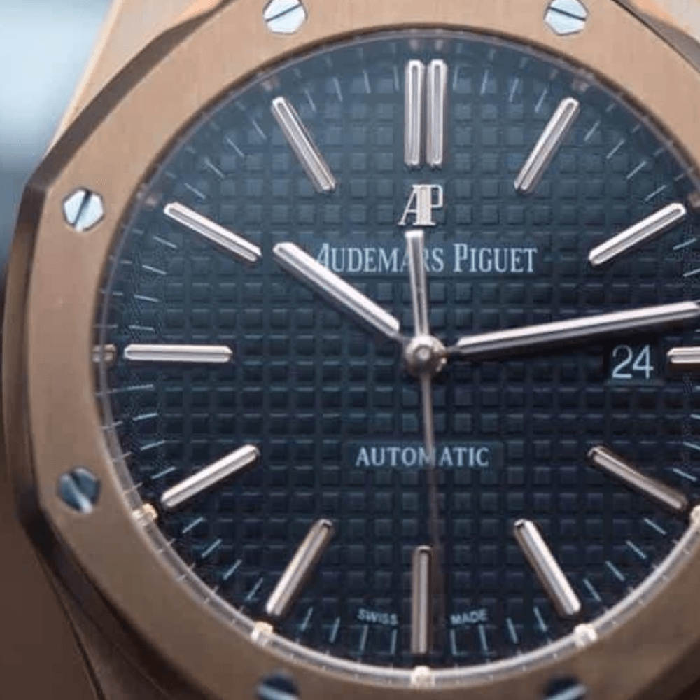 오데마피게 로얄오크 블랙 다이얼 로즈골드 가죽 스트랩 41mm 15400OR