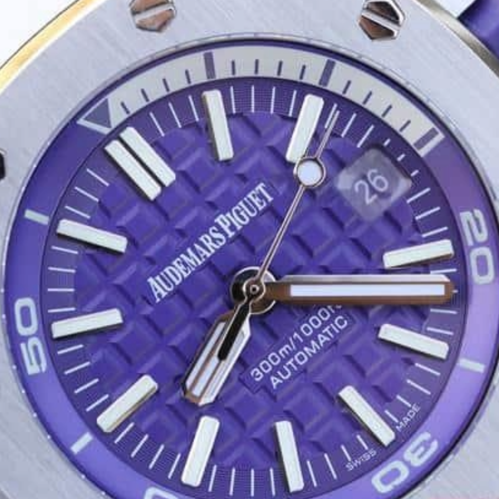 오데마피게 로얄오크 오프쇼어 다이버 퍼플 다이얼 러버 스트랩 슈퍼클론 V8 42mm 15710ST