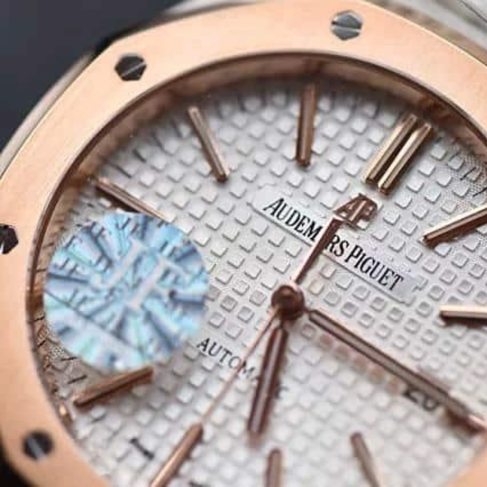 오데마피게 로얄오크 화이트 다이얼 로즈골드 콤비 V3 42mm 15400