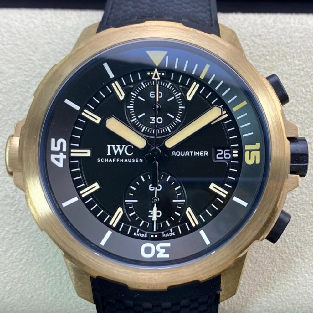 IWC 아쿠아타이머 마린 크로노미터 다윈 익스페디션 스페셜 에디션 러버 스트랩 44mm IW379503