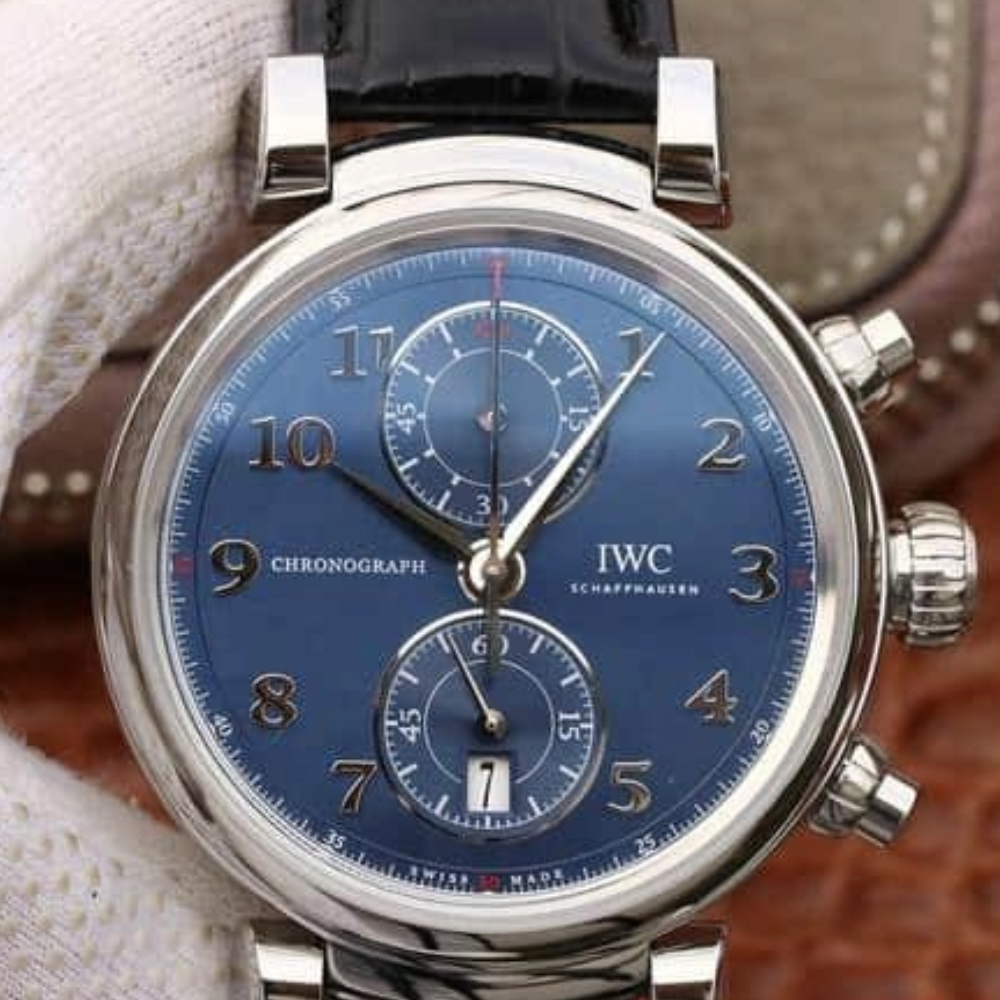IWC 라우레우스 스포츠 포 굿 파운데이션 한정판 스폐셜 에디션 블루 다이얼 레더 스트랩 42mm IW393402