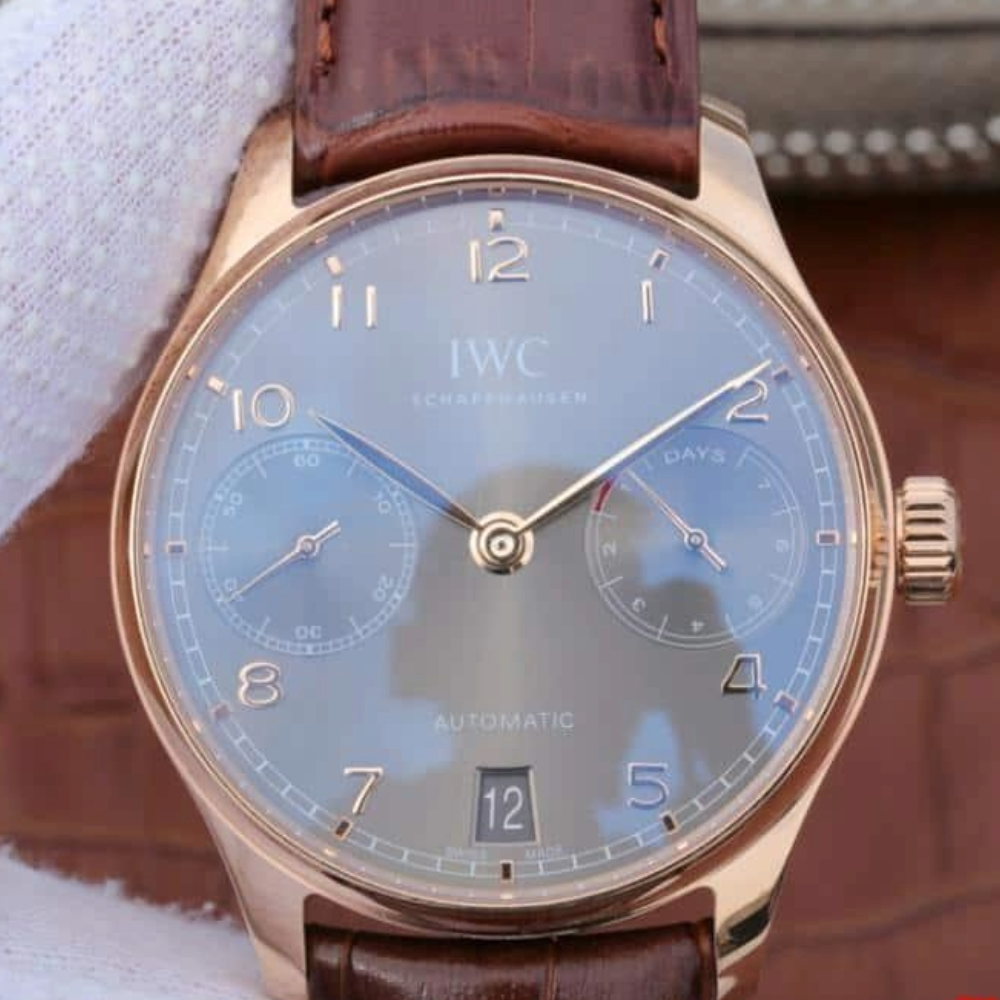 IWC 포르투기저 세븐데이즈 로즈골드 그레이 다이얼 레더 스트랩 42.3mm IW500701