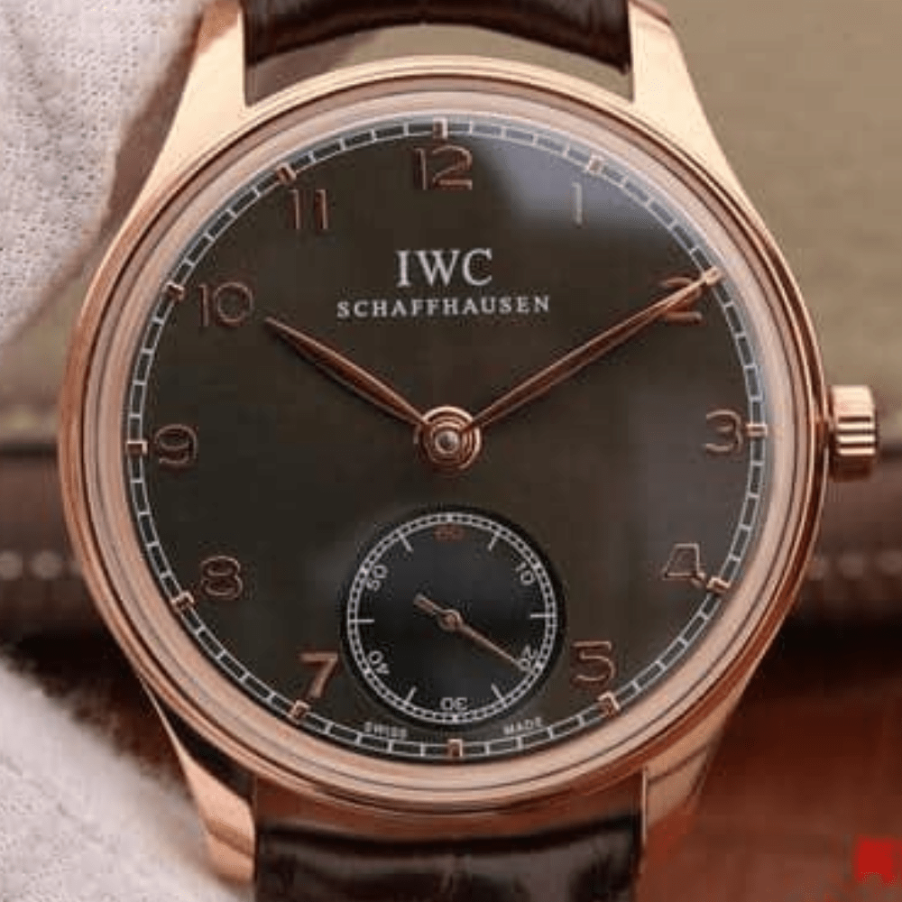 IWC 포르투기저 존스 소드 로즈골드 블랙 다이얼 레더 스트랩 44mm IW545408