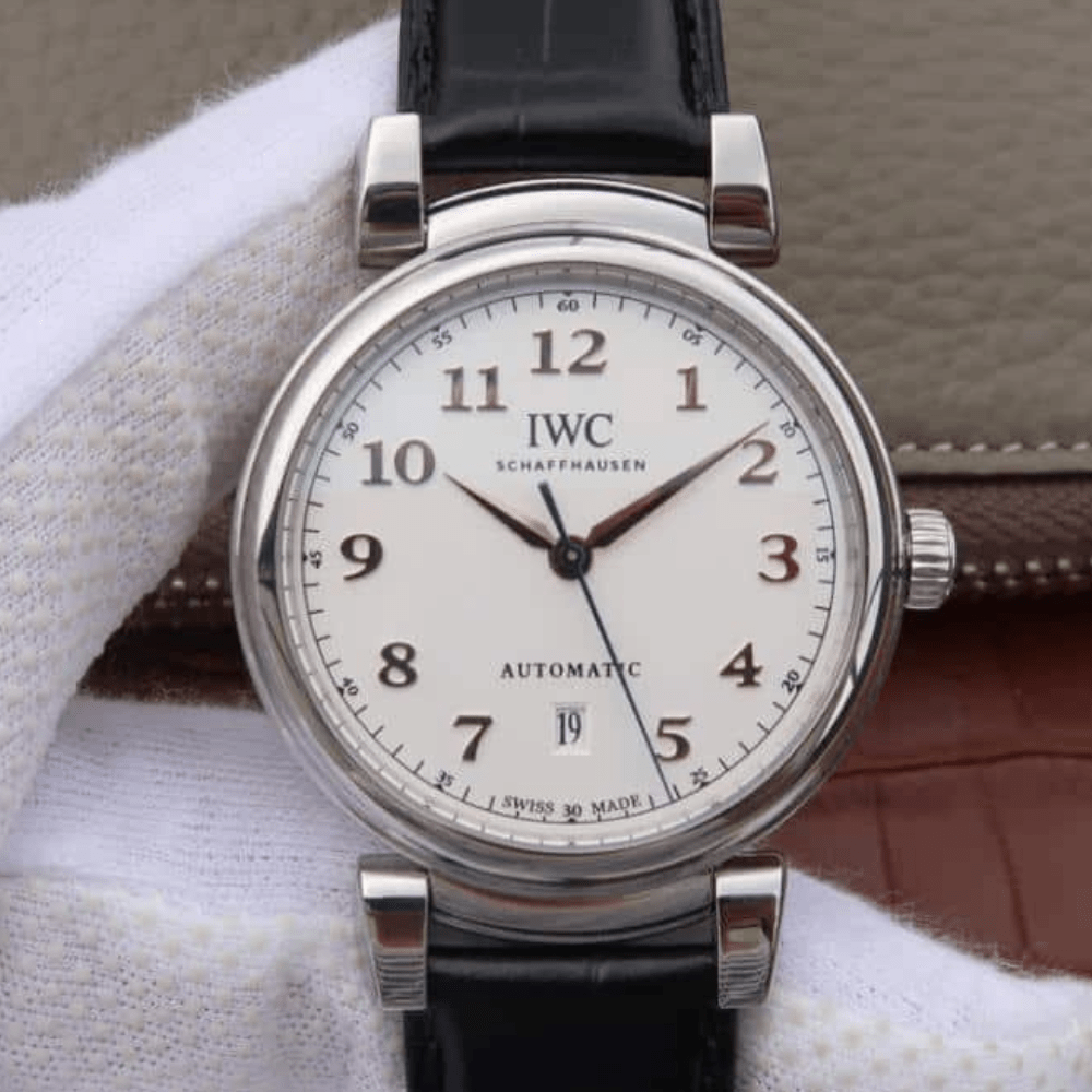 IWC 다빈치 스틸 화이트 다이얼 레더 스트랩 40mm IW356601