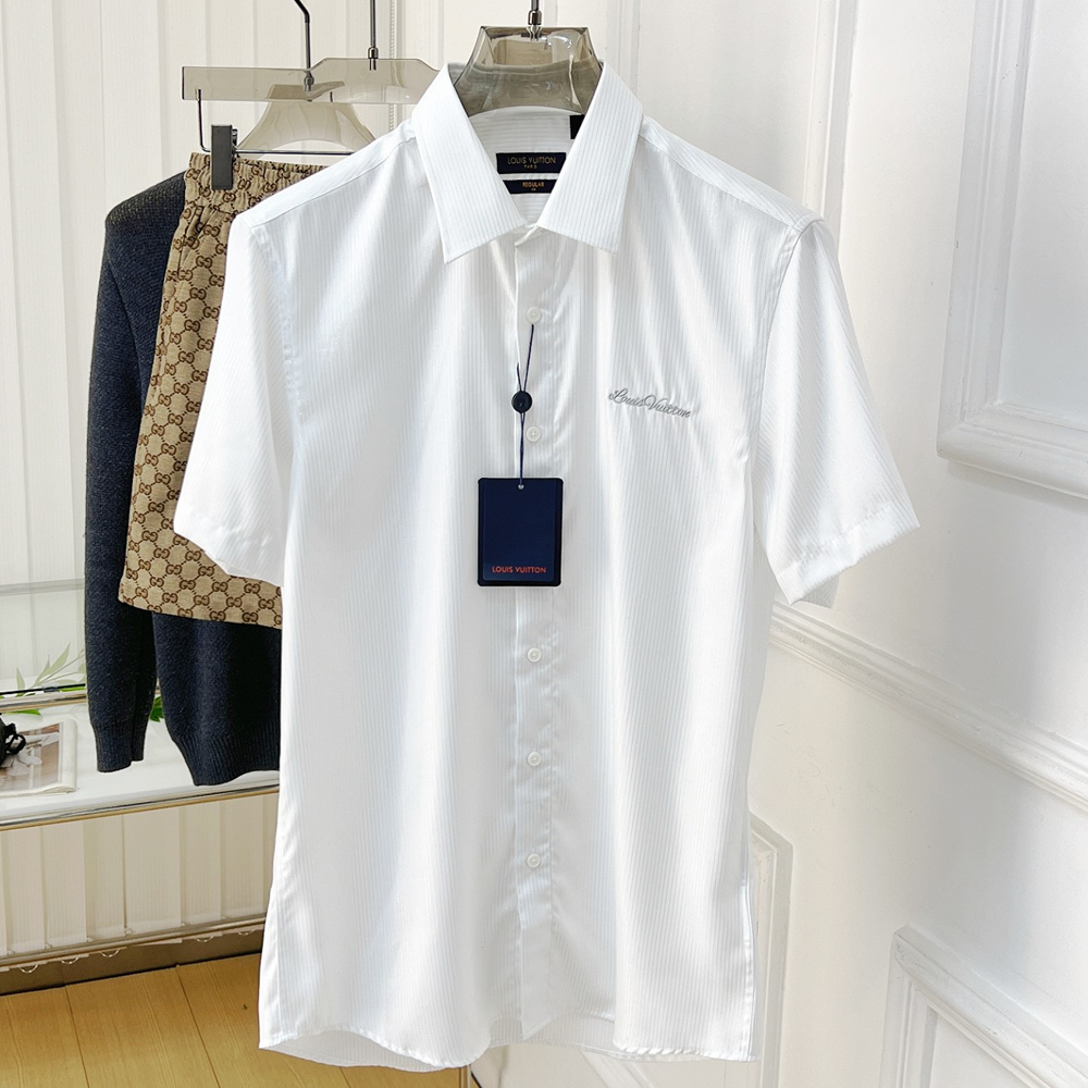 루이비통 24SS 자수로고 반팔 셔츠