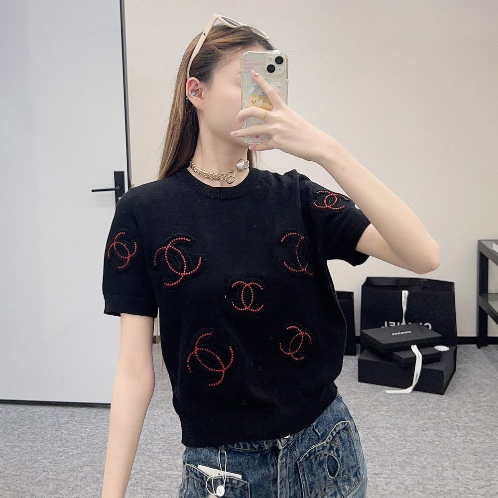 샤넬 24SS 자수 빅로고 니트 반팔 블랙