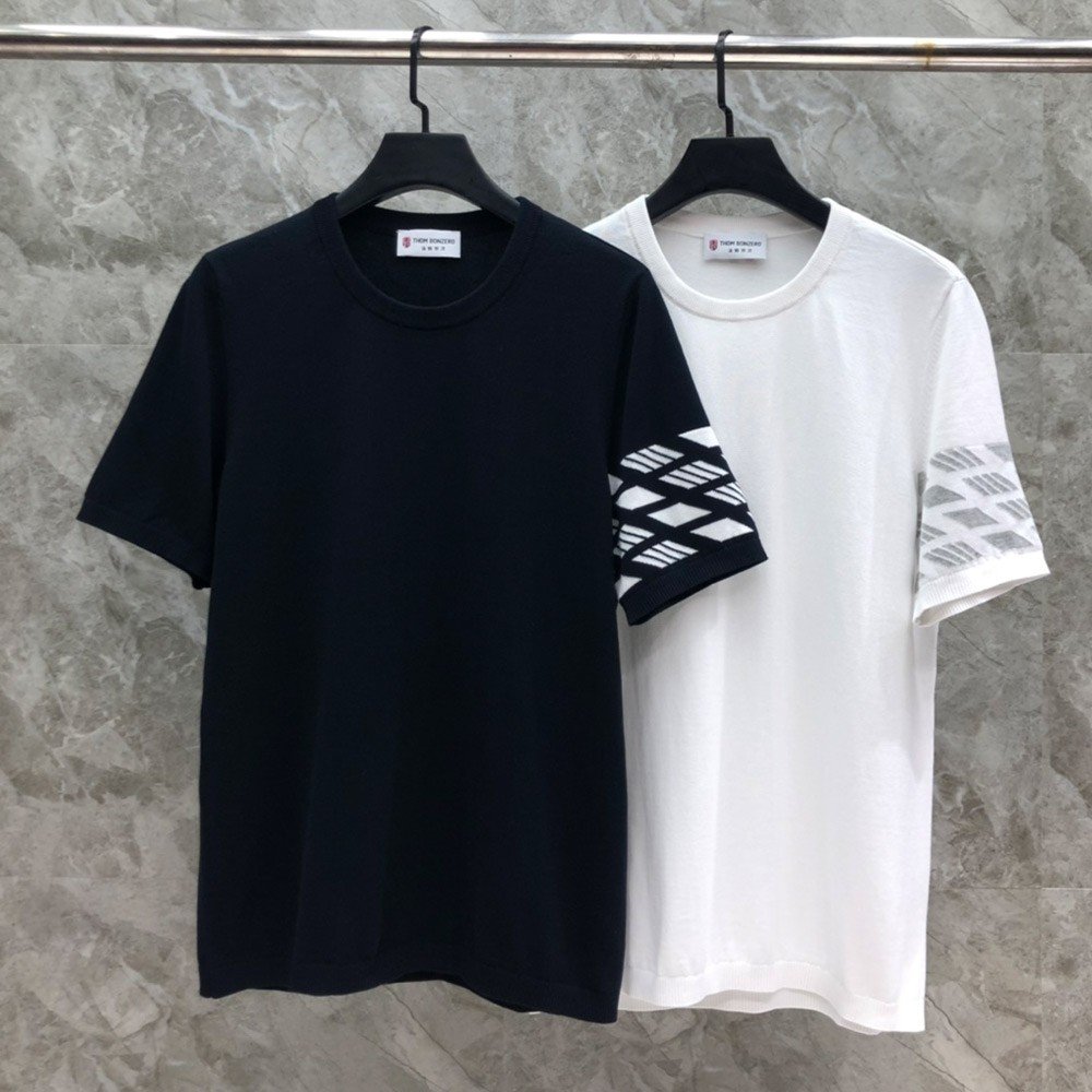 톰브라운 다이아 프린팅 4바 니트 반팔