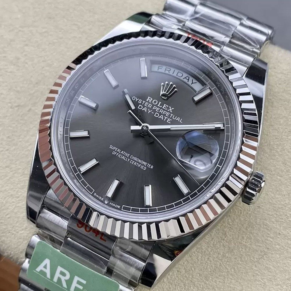 롤렉스 데이데이트 그레이 인덱스 다이얼 화이트골드 40mm m228239