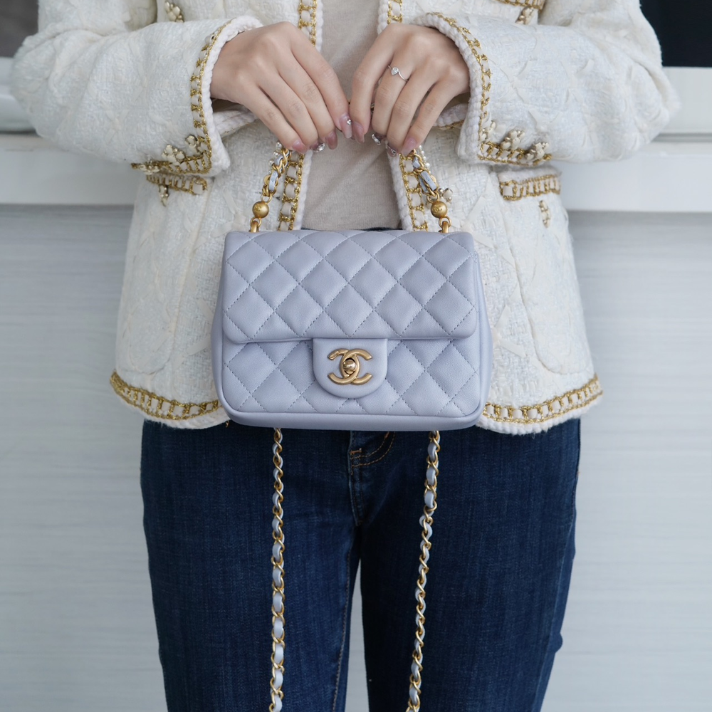 팬더샵 샤넬 클래식 더블 체인 숄더백 라이트 그레이 금장