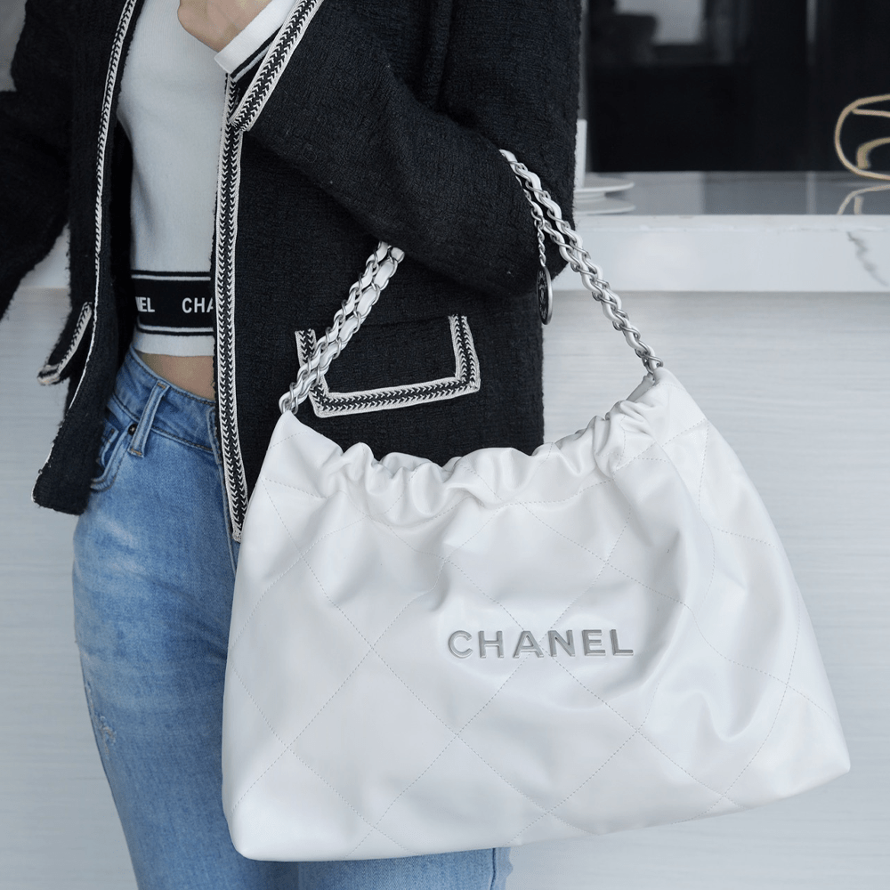 팬더샵 샤넬 22백 가로 버전 화이트 은장