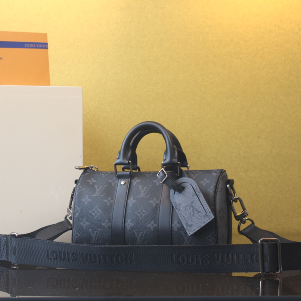 루이비통 키폴 반둘리에 25 모노그램 이클립스 M46271