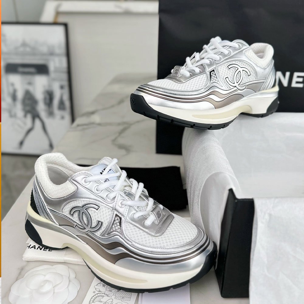 샤넬 cc 로고 샤식스 패브릭 스니커즈