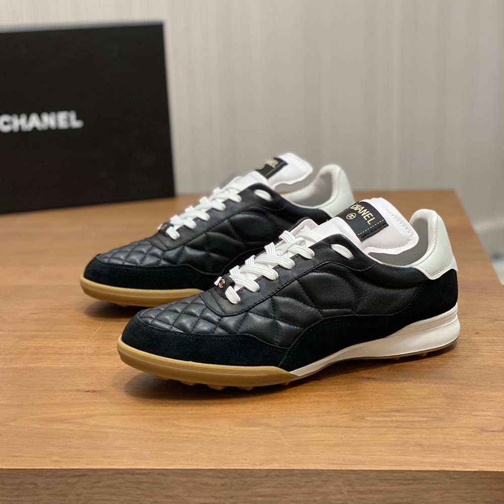 샤넬 23C 레더 퀼팅 스니커즈 블랙