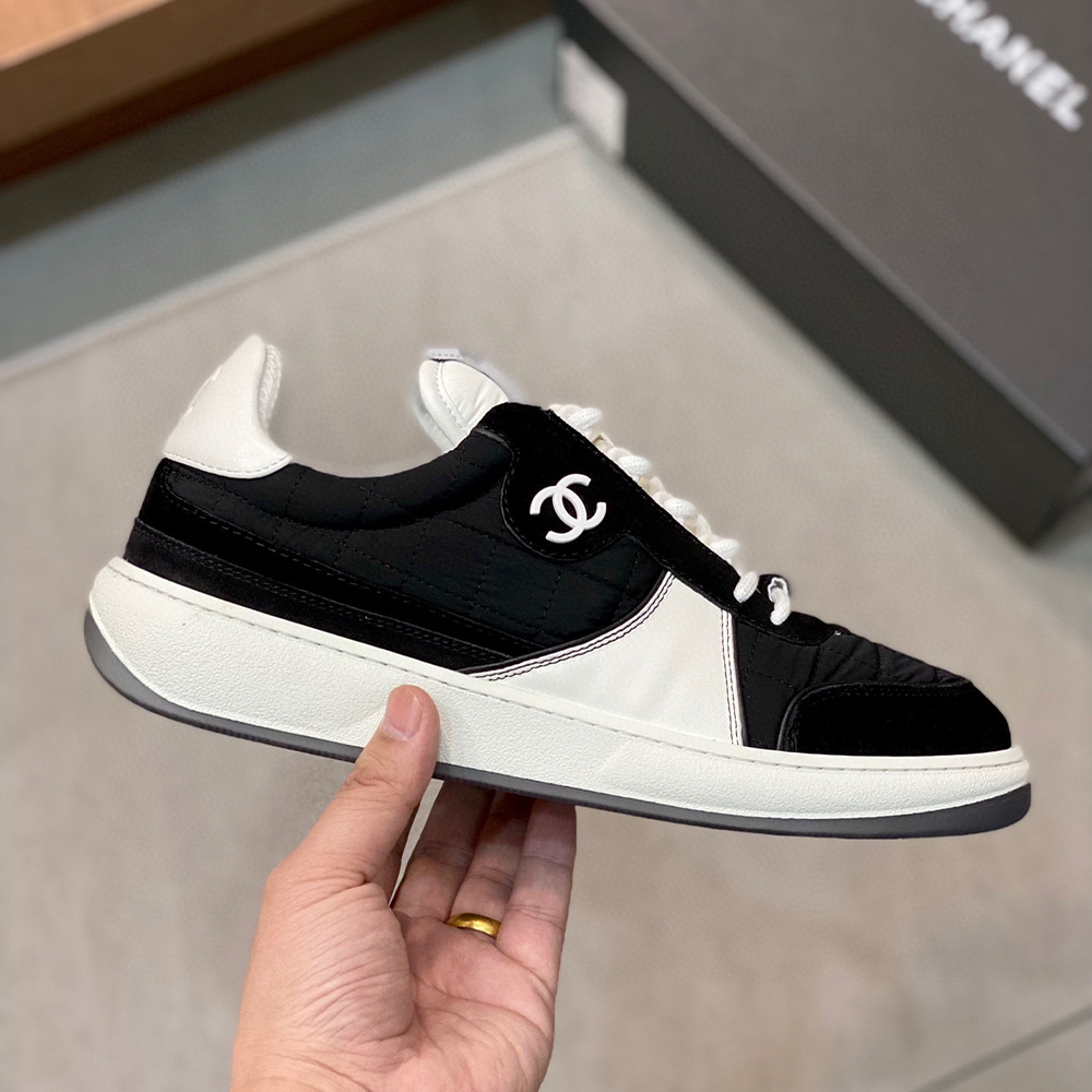 샤넬 CC 퀼팅 테니스 스니커즈 블랙 화이트
