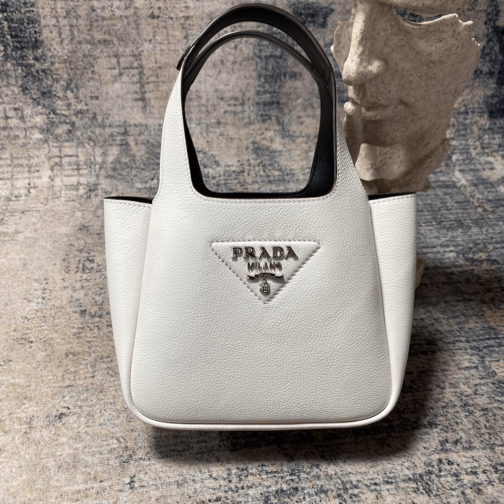 프라다 토트백 가죽 미니백 화이트 1BA349