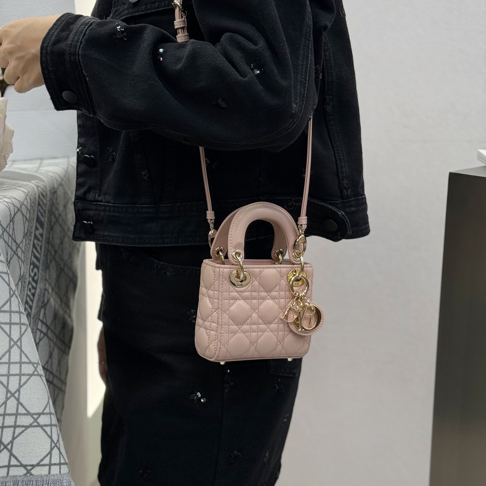 디올 레이디 디올 백 미니 까나쥬 파우더 핑크