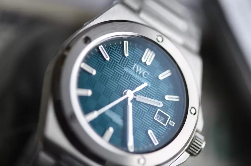 IWC 인제니어 블루 다이얼 SS 브레이슬릿 40mm V2 IW328903