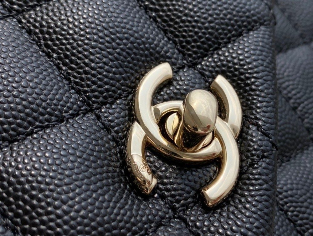 팬더샵 샤넬 코코핸들 블랙 리자드 미니 캐비어