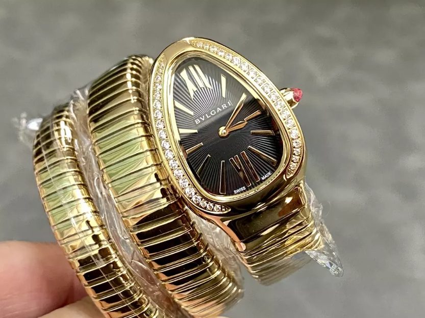 불가리 세르펜티 투보가스 골드 다이아 베젤 블랙 다이얼 금통 35mm 103002