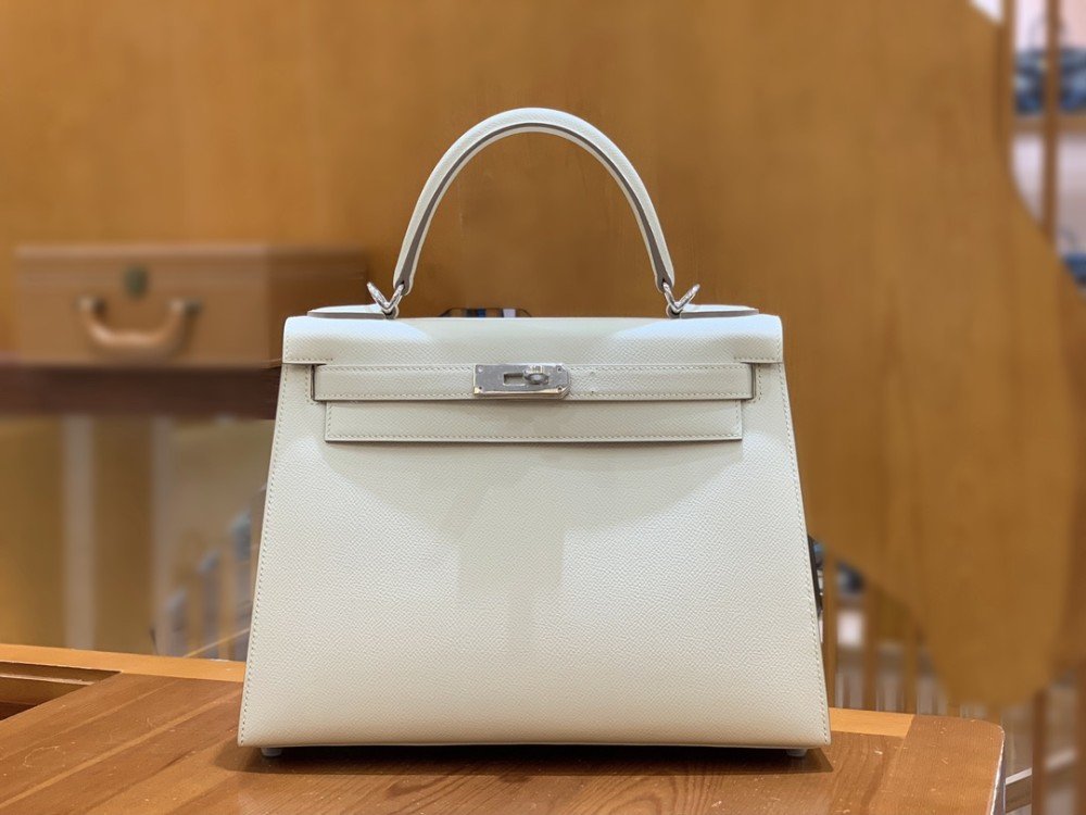 올수공 에르메스 켈리 28 엡송 밀크 쉐이크 실버 버클