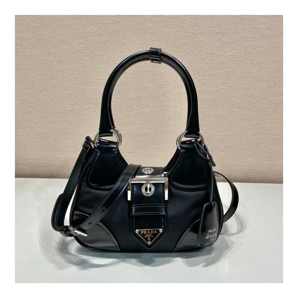 프라다 문 패딩 나파 가죽 백 블랙