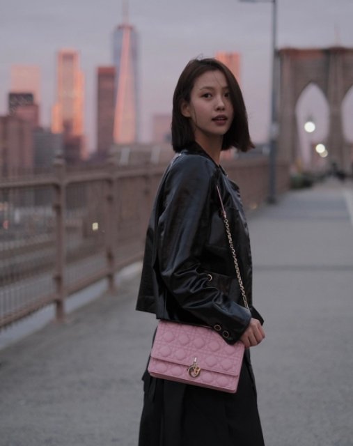 [고민시 PICK] 디올 MISS DIOR 탑 핸들 백 핑크