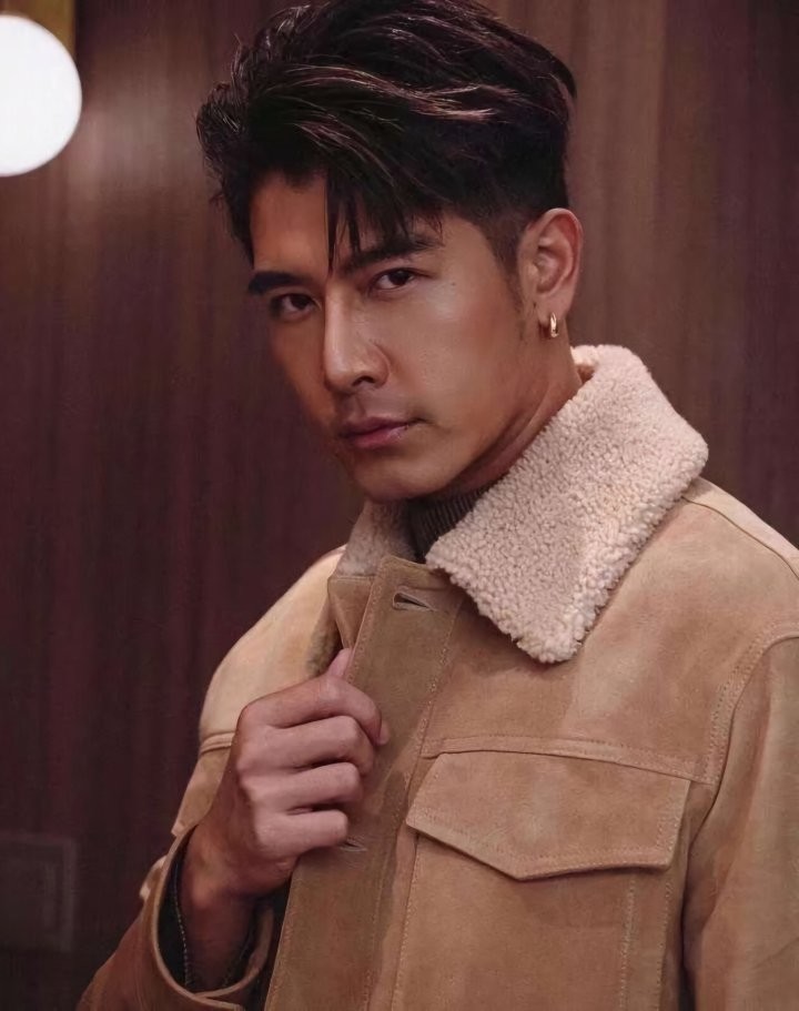 디올 시어링 카프스킨 스웨이드 자켓 베이지