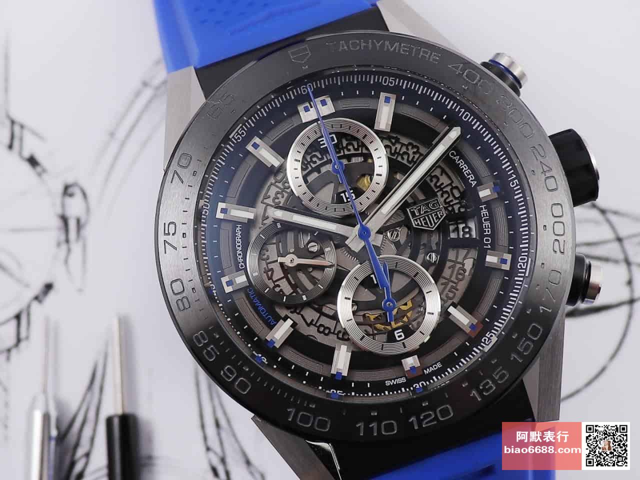 태그호이어 까레라 01 크로노그래프 세라믹 베젤 러버 스트랩 45mm CAR2A1T.FT6052