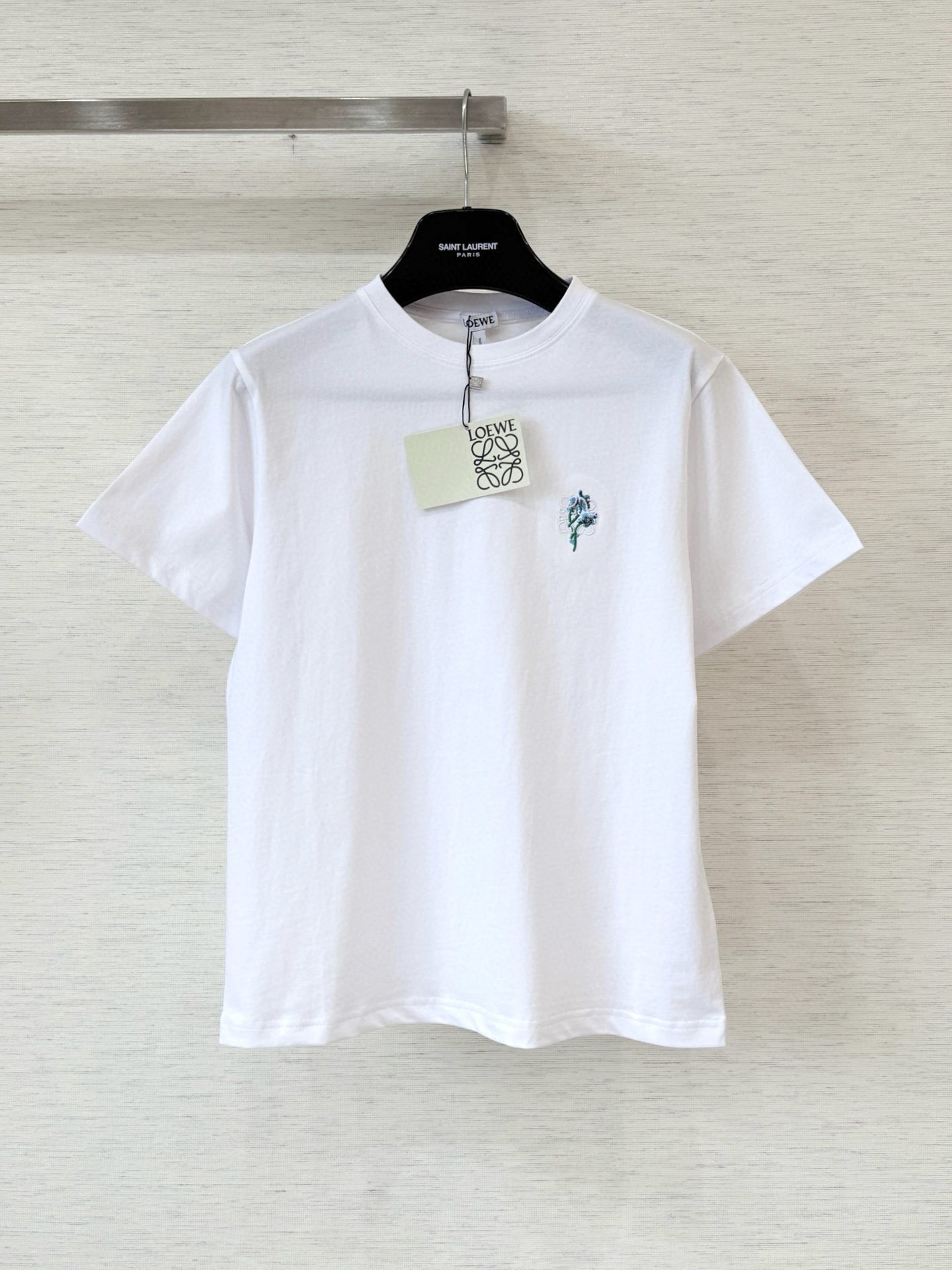 로에베 아나그램 플로럴 자수 코튼 티셔츠