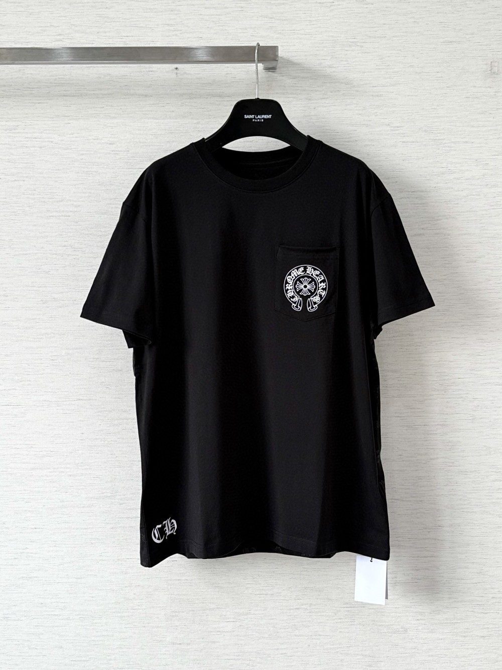 크롬하츠 홀스슈 로고 백 풀 프린팅 티셔츠 블랙