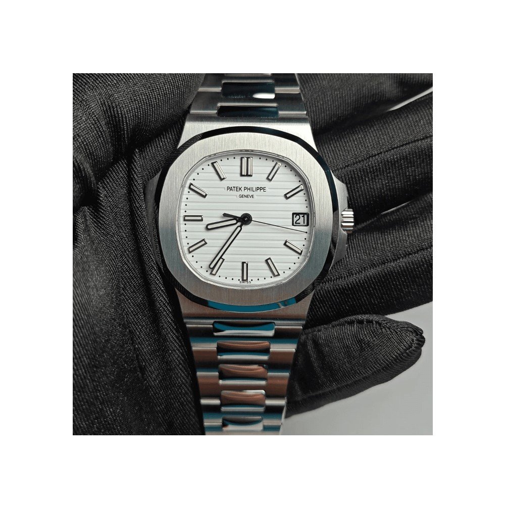 CNC 파텍필립 노틸러스 화이트 다이얼 5711