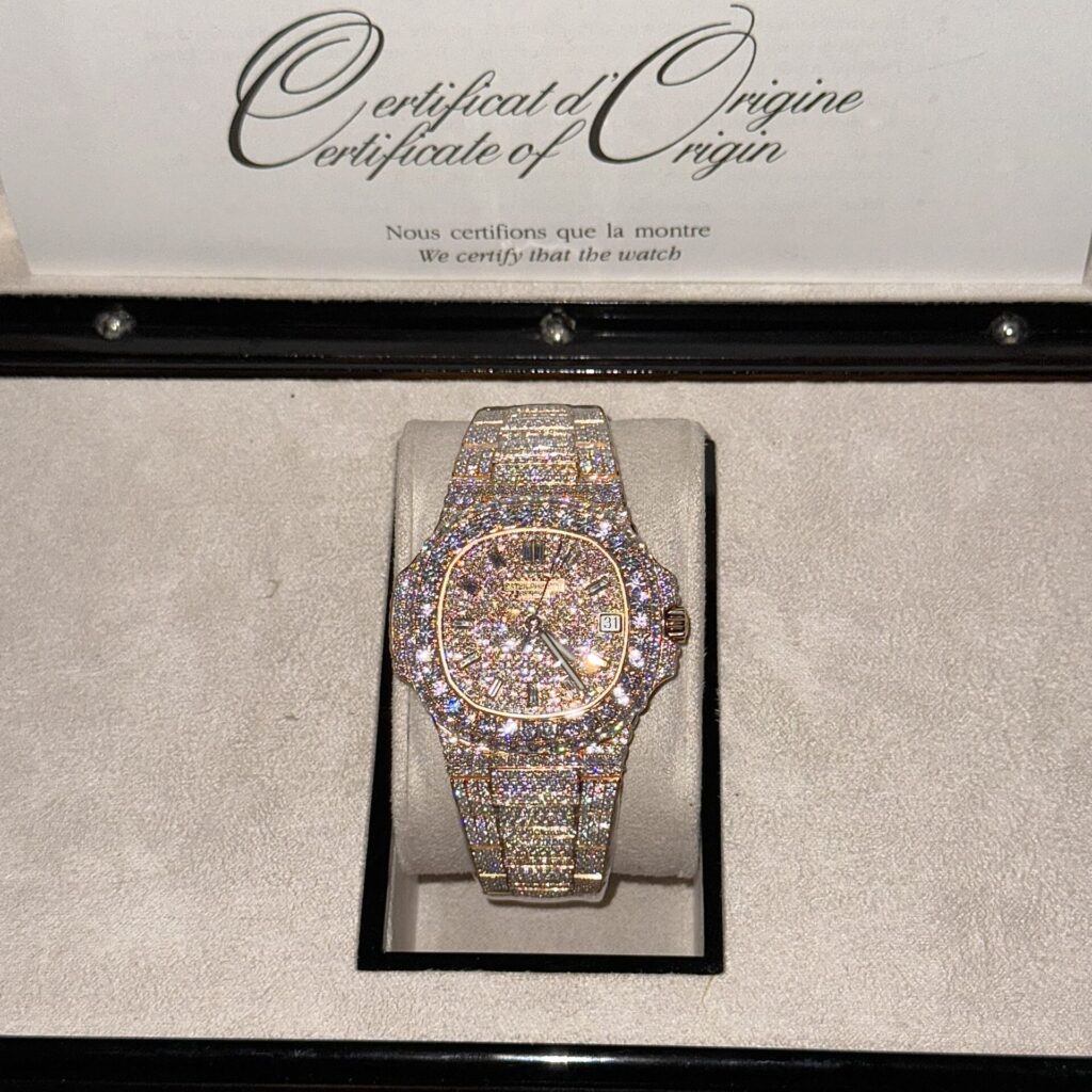 파텍필립 노틸러스 5719 모이사나이트 파베 세팅