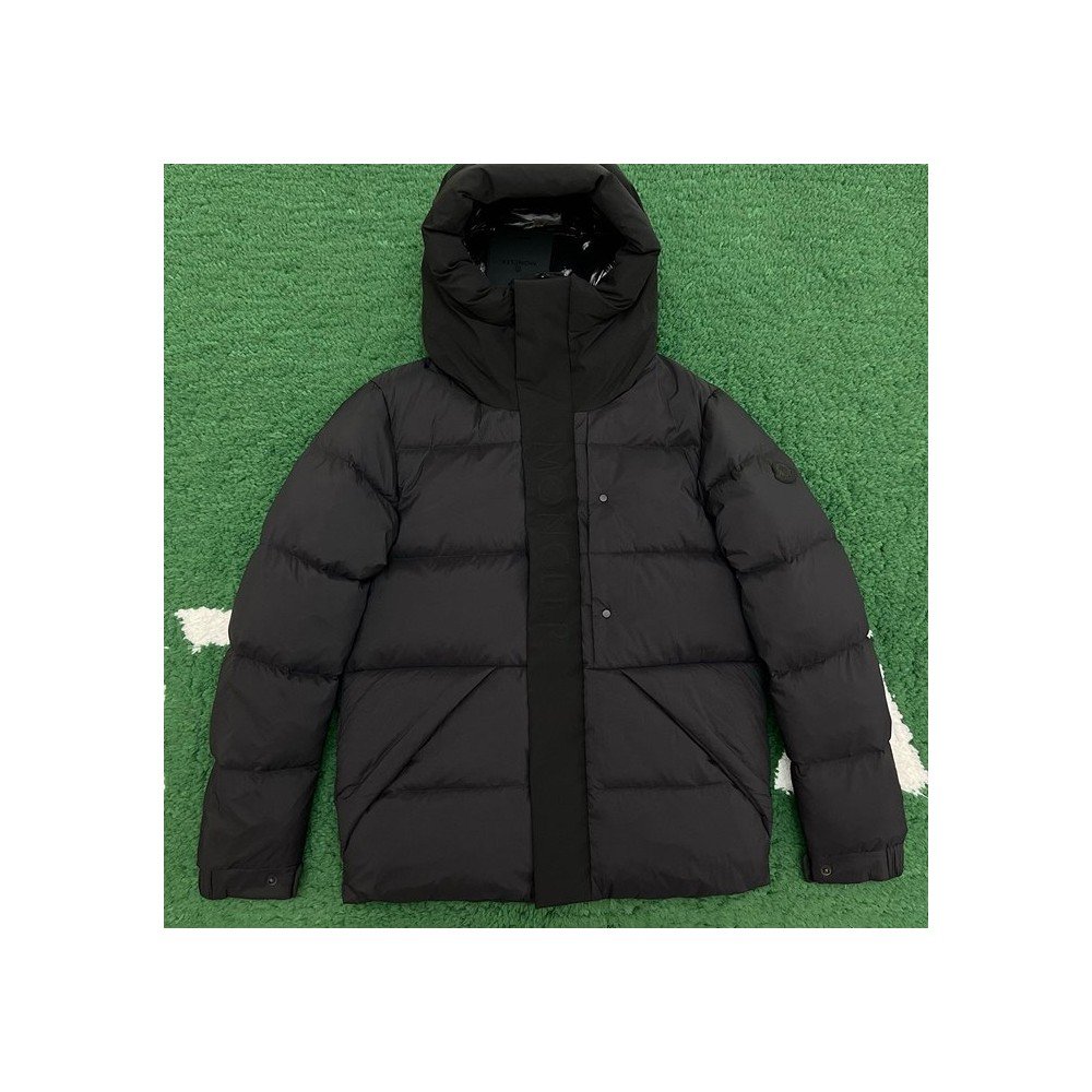 몽클레어 마데이라 다운 패딩