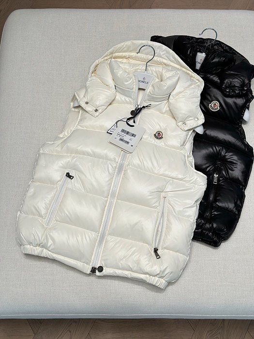 몽클레어 보메스 클래식 후드 베스트